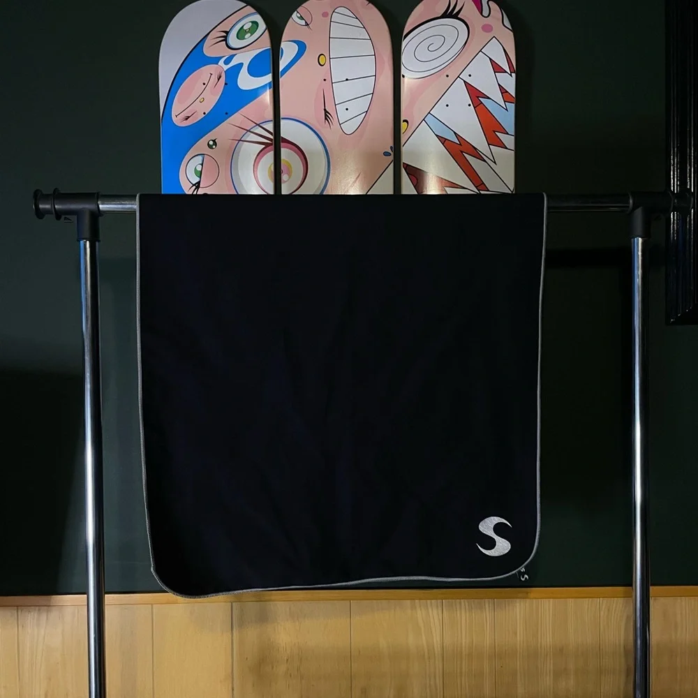 Black S Logo quick dry towel with Contrasting Edge synergy